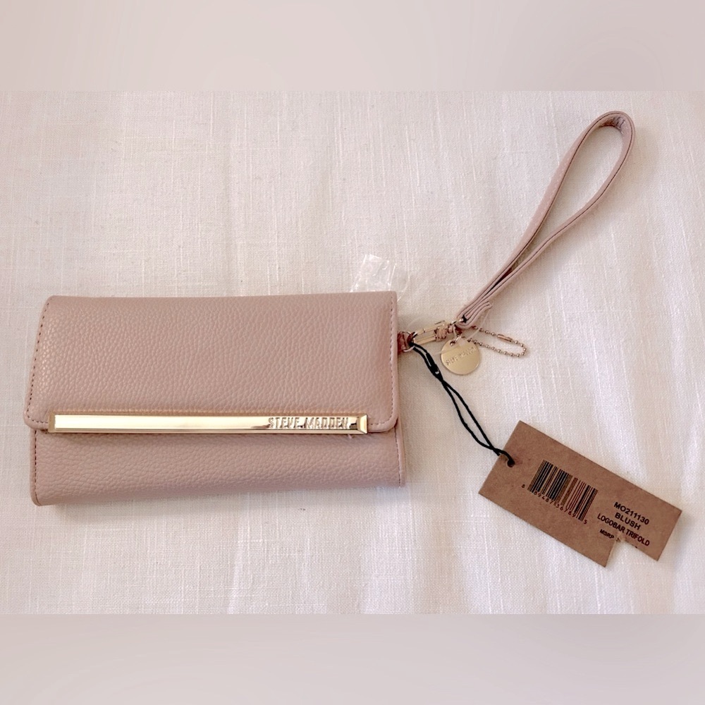 Steve Madden Logo Bar Wallet/Wristlet